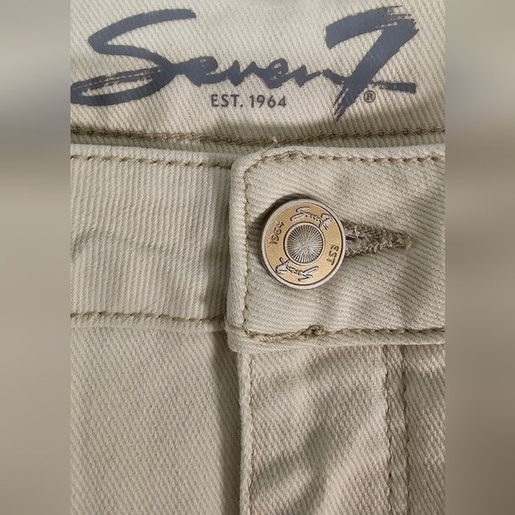 NWT Seven Premium, Modern,  Straight Leg,  Slim,  High Rise Size 12 - Picture 11 of 13